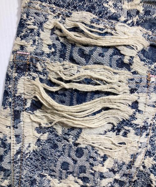 Acne studios（アクネ ストゥディオズ）ACNE STUDIOS (アクネ ストゥディオズ) 1981 U DENIM DISTRESSED MONGRAM インディゴ×ホワイト サイズ:Mの古着・服飾アイテム