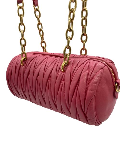 MIU MIU（ミュウミュウ）MIU MIU (ミュウミュウ) マテラッセレザーショルダーバッグ ピンクの古着・服飾アイテム