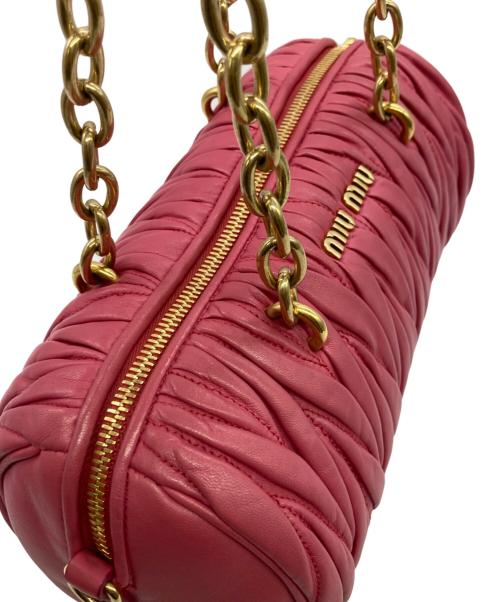 MIU MIU（ミュウミュウ）MIU MIU (ミュウミュウ) マテラッセレザーショルダーバッグ ピンクの古着・服飾アイテム