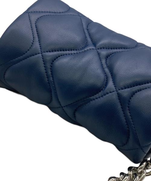 MARC JACOBS（マークジェイコブス）MARC JACOBS (マークジェイコブス) Small Quilted Pillow ネイビーの古着・服飾アイテム