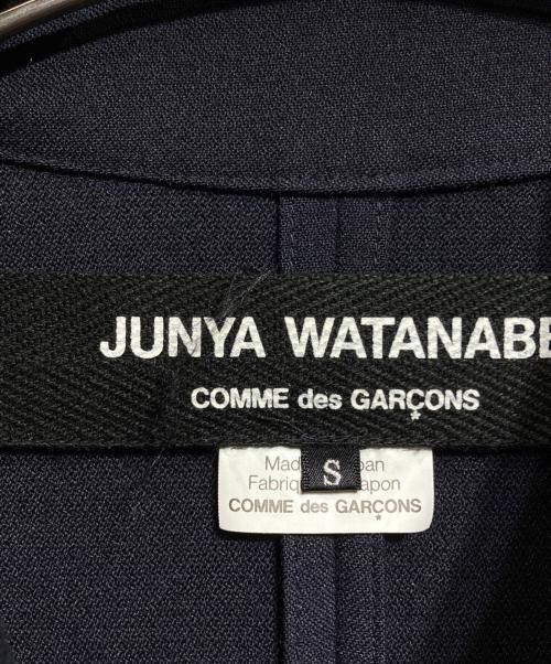 JUNYA WATANABE COMME des GARCONS（(ジュンヤワタナベ コムデギャルソン）JUNYA WATANABE COMME des GARCONS ((ジュンヤワタナベ コムデギャルソン) 02AW トレンチコート/Trench coat ネイビー サイズ:Sの古着・服飾アイテム
