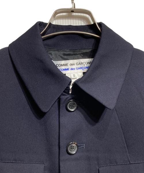 COMME des GARCONS COMME des GARCONS（コムデギャルソン コムデギャルソン）COMME des GARCONS COMME des GARCONS (コムデギャルソン コムデギャルソン) ステンカラーコート/Balmacaan coat ネイビー サイズ:Ｓの古着・服飾アイテム