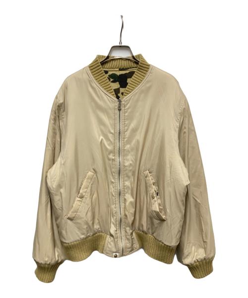 A BATHING APE（アベイシングエイプ）A BATHING APE (アベイシングエイプ) 1stカモリバーシブルボンバーブルゾン ベージュ×グリーン サイズ:Mの古着・服飾アイテム