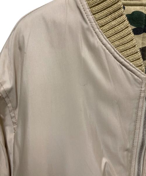 A BATHING APE（アベイシングエイプ）A BATHING APE (アベイシングエイプ) 1stカモリバーシブルボンバーブルゾン ベージュ×グリーン サイズ:Mの古着・服飾アイテム