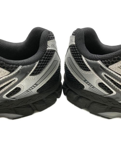 asics（アシックス）asics (アシックス) GEL-KAYANO 12.1 シルバー×ブラック サイズ:26の古着・服飾アイテム