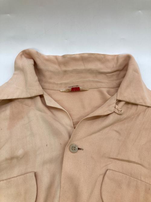 Pilgrim（ピルグリム）PILGRIM (ピルグリム) 40-50s レーヨンギャバオープンカラーシャツ オレンジ サイズ:SIZE ML(16 161/2)の古着・服飾アイテム