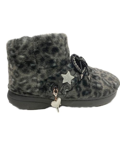 crocs（クロックス）crocs (クロックス) クラシック アンファーゲッタブル レオパード ブーツ グレー サイズ:SIZE W9(25cm)の古着・服飾アイテム