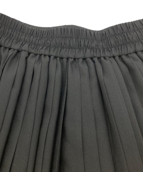 F/CE.（エフシーイー）F/CE. (エフシーイー) ETENDRE ARC PLEAT SKIRT ブラック サイズ:Sの古着・服飾アイテム