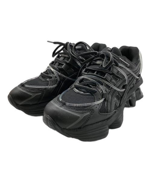 asics（アシックス）asics (アシックス) YOASOBI (ヨアソビ) GEL-KINETIC FLUENT Y ブラック サイズ:23.5の古着・服飾アイテム