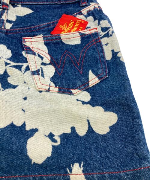 Vivienne Westwood（ヴィヴィアンウエストウッド）Vivienne Westwood (ヴィヴィアンウエストウッド) シャドーフラワーデニムニスカート インディゴ サイズ:42の古着・服飾アイテム