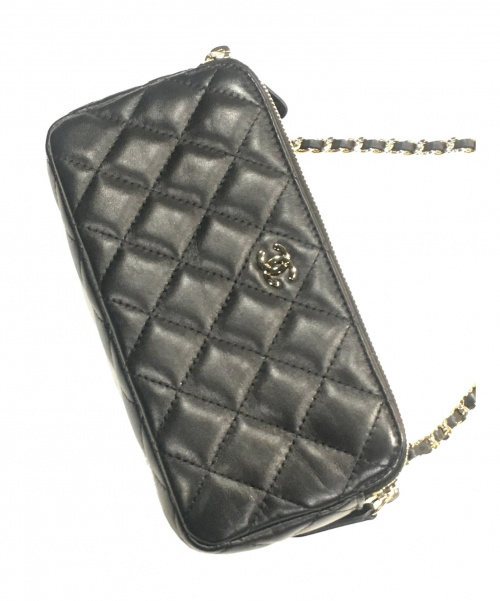 CHANEL（シャネル）CHANEL (シャネル) ラムスキンマトラッセチェーンウォレット ブラック A82527の古着・服飾アイテム