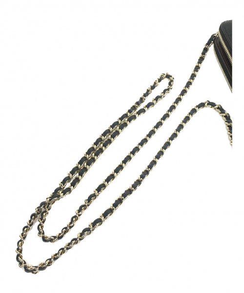 CHANEL（シャネル）CHANEL (シャネル) ラムスキンマトラッセチェーンウォレット ブラック A82527の古着・服飾アイテム