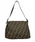 FENDI (フェンディ) ズッカ柄ショルダーバッグ ブラウン マンマバケット：69800円