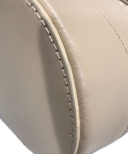 CHRISTIAN VILLA（クリスチャンヴィラ）CHRISTIAN VILLA (クリスチャンヴィラ) 2WAY巾着ショルダーバッグ ベージュの古着・服飾アイテム