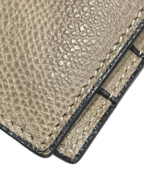 Valextra（ヴァレクストラ）Valextra (ヴァレクストラ) Vertical 12card長財布 ベージュの古着・服飾アイテム