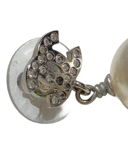 CHANEL（シャネル）CHANEL (シャネル) パール付ココマークピアス シルバーの古着・服飾アイテム