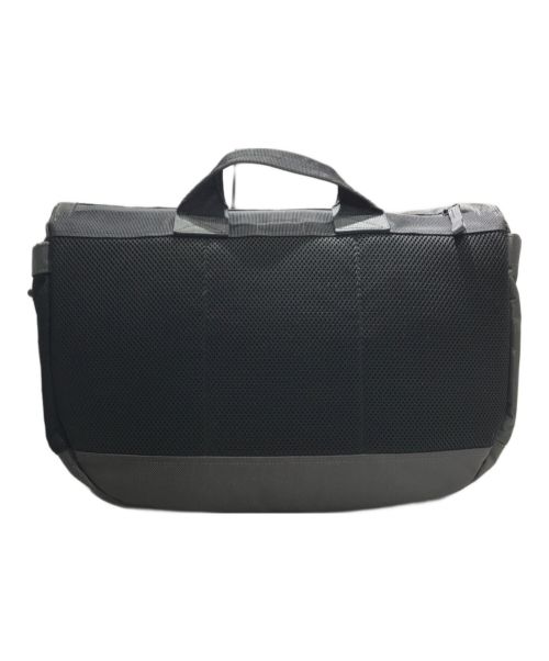 POTR（ピー・オー・ティー・アール）POTR (ピー・オー・ティー・アール) RIDE  MESSENGER BAG グレーの古着・服飾アイテム