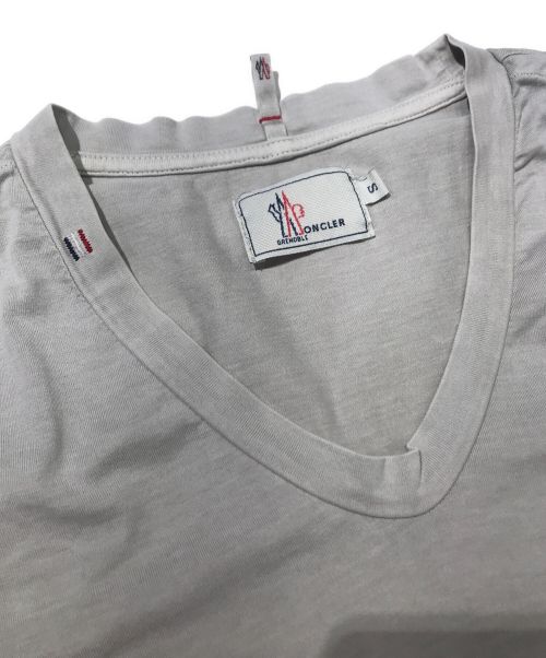 MONCLER GRENOBLE（モンクレール グルノーブル）MONCLER GRENOBLE (モンクレール グルノーブル) MAGLIA SCOLLO A V ベージュ サイズ:Sの古着・服飾アイテム