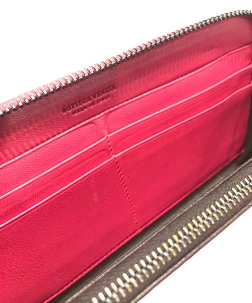 BOTTEGA VENETA（ボッテガベネタ）BOTTEGA VENETA (ボッテガベネタ) キルティングラウンドファスナーウォレット ショッキングピンクの古着・服飾アイテム