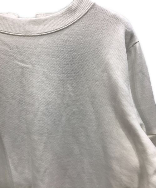 MUVEIL（ミュベール）MUVEIL (ミュベール) フラワーパーツプルオーバー ホワイト サイズ:38の古着・服飾アイテム