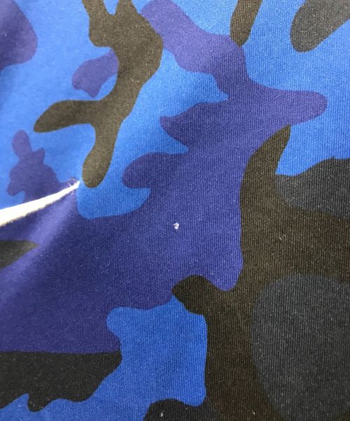 NIKE（ナイキ）NIKE (ナイキ) F.C.R.B. (エフシーアールビー) カモフラカットソー ブルー サイズ:Sの古着・服飾アイテム