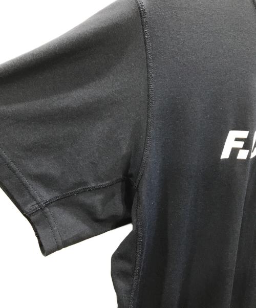 F.C.R.B.（エフシーレアルブリストル）F.C.R.B. (エフシーレアルブリストル) プリントカットソー ネイビー サイズ:Lの古着・服飾アイテム