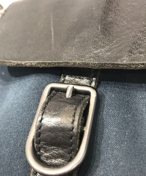 BOTTEGA VENETA（ボッテガベネタ）BOTTEGA VENETA (ボッテガベネタ) レザー切替ショルダーバッグ ネイビーの古着・服飾アイテム