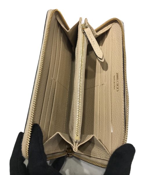JIMMY CHOO（ジミーチュウ）JIMMY CHOO (ジミーチュウ) PIPPAラウンドファスナーウォレット ベージュの古着・服飾アイテム