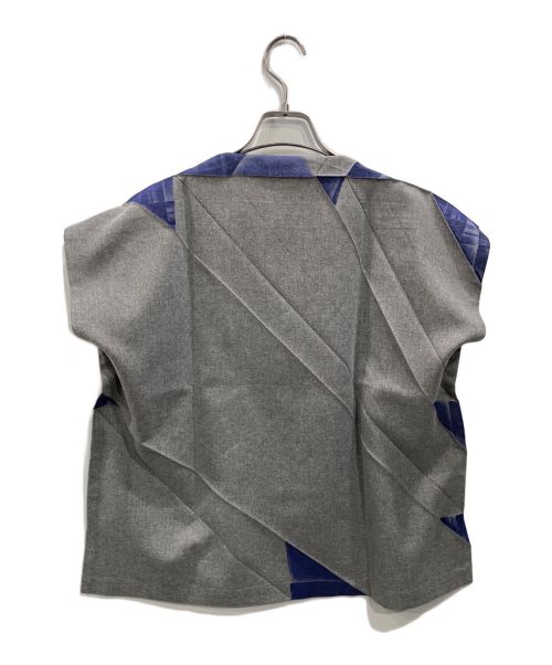 me ISSEY MIYAKE（ミーイッセイ ミヤケ）me ISSEY MIYAKE (ミーイッセイ ミヤケ) スクエアデザインブラウス ブルー×グレー サイズ:表記なしの古着・服飾アイテム