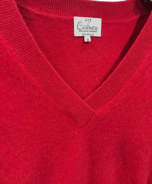 23区（ニジュウサンク）23区 (ニジュウサンク) ピュアカシミヤ Vネック ニット レッド サイズ:38の古着・服飾アイテム