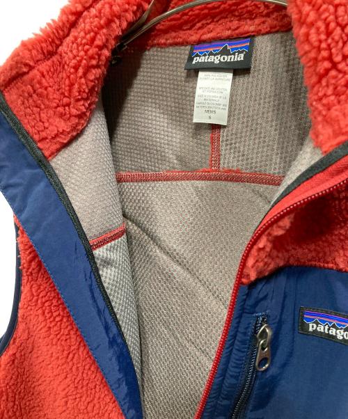 Patagonia（パタゴニア）Patagonia (パタゴニア) CLASSIC RETRO-X VEST レッド サイズ:Sの古着・服飾アイテム