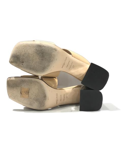 sergio rossi（セルジオロッシ）sergio rossi (セルジオロッシ) レザーサンダル ベージュ サイズ:37の古着・服飾アイテム