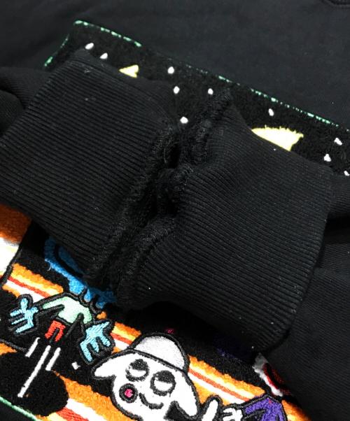 X-LARGE（エクストララージ）X-LARGE (エクストララージ) XLARGE TIM COMIX CHENILLE EMBROIDERED CREWNECK SWEAT ブラック サイズ:Lの古着・服飾アイテム