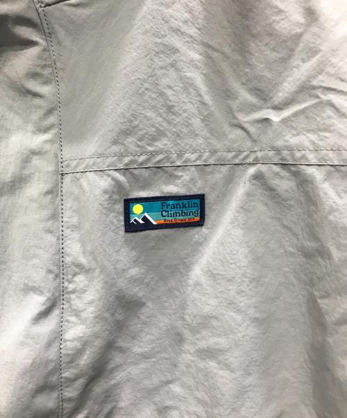 franklin climbing（フランクリンクライミング）franklin climbing (フランクリンクライミング) カスケードスタンドジャケット グレー サイズ:４ 未使用品の古着・服飾アイテム