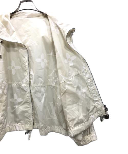LOUIS VUITTON（ルイ ヴィトン）LOUIS VUITTON (ルイ ヴィトン) モノグラム ナイロンブルゾン アイボリー サイズ:34の古着・服飾アイテム