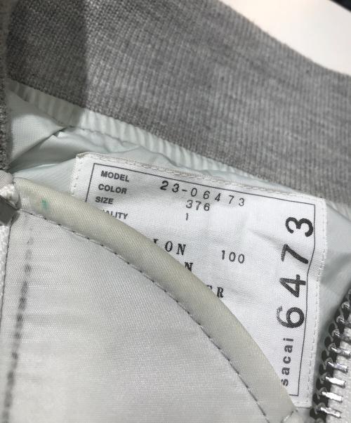 sacai（サカイ）sacai (サカイ) ナイロンツイルショートブルゾン ライトグレー サイズ:Sの古着・服飾アイテム