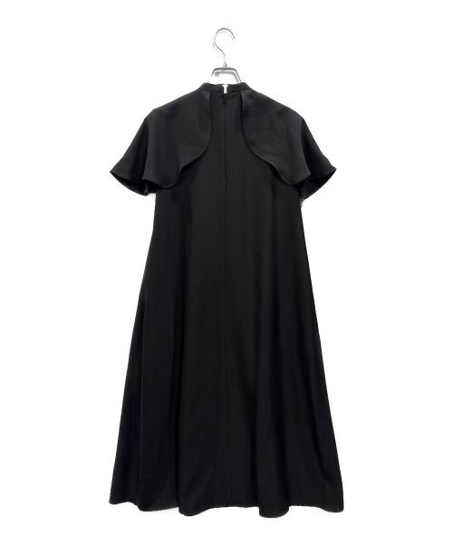 ENFOLD（エンフォルド）ENFOLD (エンフォルド) ケープウェーブドレス ブラック サイズ:Sの古着・服飾アイテム
