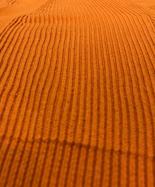 CABAN（キャバン）CABAN (キャバン) コットンカシミヤローゲージVネックカーディガン オレンジ サイズ:Fの古着・服飾アイテム