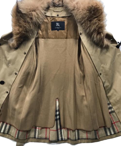 BURBERRY LONDON（バーバリーロンドン）BURBERRY LONDON (バーバリーロンドン) フォックスファー付3WAYトレンチコート ベージュ サイズ:38の古着・服飾アイテム
