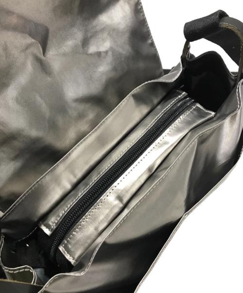 jack gomme（ジャックゴム）jack gomme (ジャックゴム) ショルダーバッグ シルバーの古着・服飾アイテム
