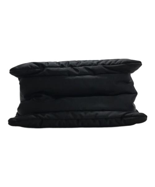 Vivienne Westwood（ヴィヴィアンウエストウッド）Vivienne Westwood (ヴィヴィアンウエストウッド) PADDED NYLON MARGARET スクエアバッグS ブラックの古着・服飾アイテム