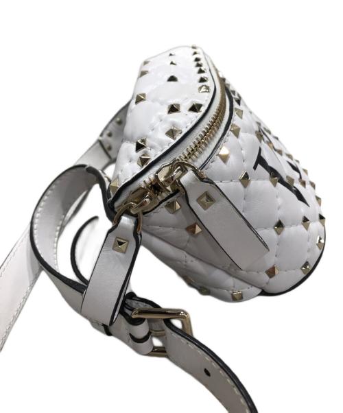 VALENTINO GARAVANI（ヴァレンティノ・ガラヴァーニ）VALENTINO GARAVANI (ヴァレンティノ・ガラヴァーニ) ロックスタッズ ベルトバッグ ホワイトの古着・服飾アイテム