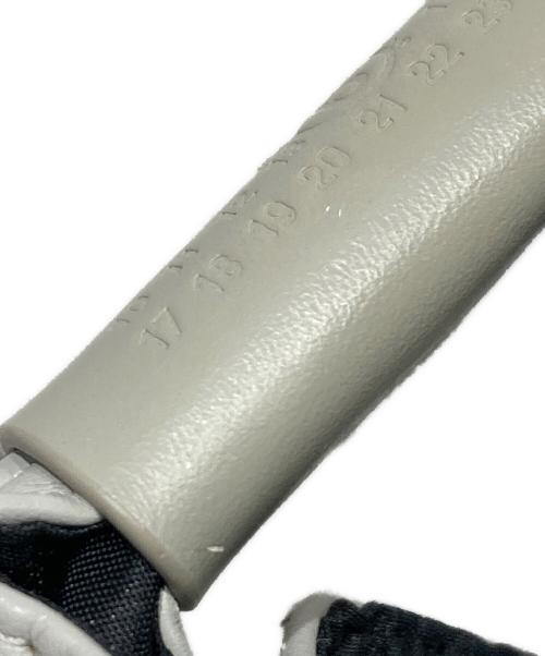 MM6 Maison Margiela（エムエムシックスメゾンマルジェラ）MM6 Maison Margiela (エムエムシックス メゾンマルジェラ) ジャパニーズ クロスボディバッグ グレー サイズ:-の古着・服飾アイテム