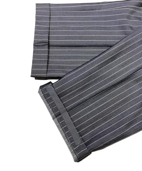 GIANFRANCO FERRE（ジャンフランコフェレ）GIANFRANCO FERRE (ジャンフランコフェレ) ダブルセットアップスーツ グレー サイズ:50の古着・服飾アイテム