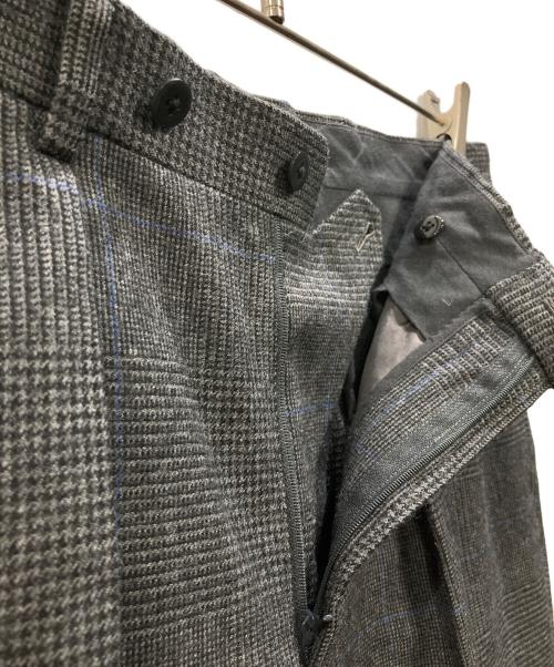 BEAMS F（ビームスエフ）BEAMS F (ビームスエフ) 3Pセットアップスーツ グレー サイズ:48の古着・服飾アイテム