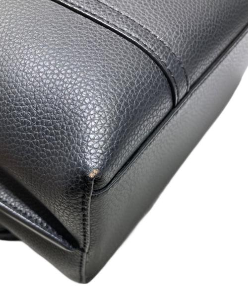 TORY BURCH（トリーバーチ）TORY BURCH (トリーバーチ) トリプルコンパートメントショルダーバッグ ブラックの古着・服飾アイテム