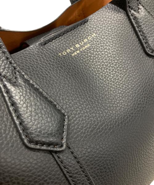 TORY BURCH（トリーバーチ）TORY BURCH (トリーバーチ) トリプルコンパートメントショルダーバッグ ブラックの古着・服飾アイテム