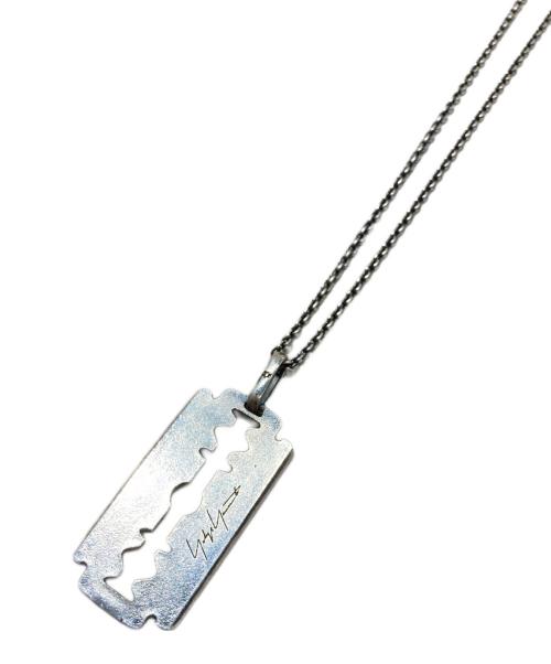 GOTHIC YOHJI YAMAMOTO（ゴシックヨウジヤマモト）GOTHIC YOHJI YAMAMOTO (ゴシックヨウジヤマモト) RAZOR PENDANTの古着・服飾アイテム