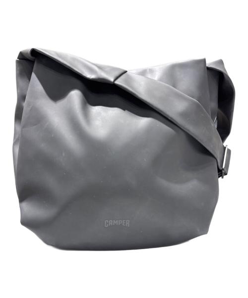 CAMPER（カンペール）CAMPER (カンペール) Globo ショルダーバッグ ブラックの古着・服飾アイテム