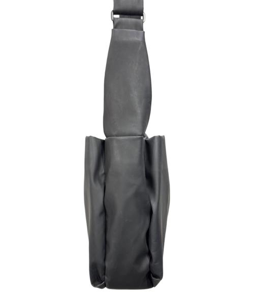 CAMPER（カンペール）CAMPER (カンペール) Globo ショルダーバッグ ブラックの古着・服飾アイテム